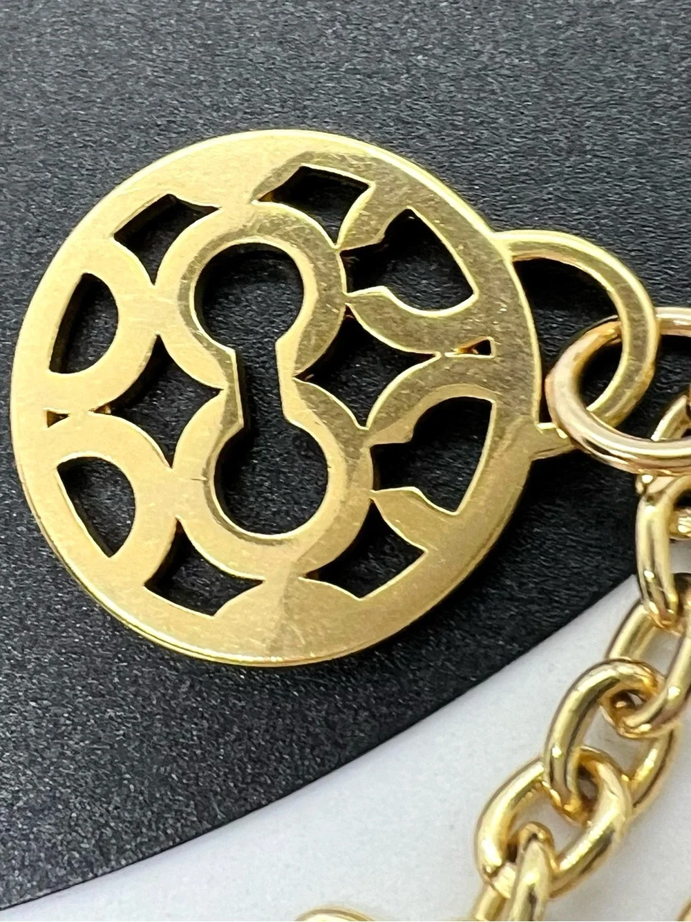 Coach Gold Signature C Glove Holder Key Ring Bag Charm Chain Clip & Dust Bag